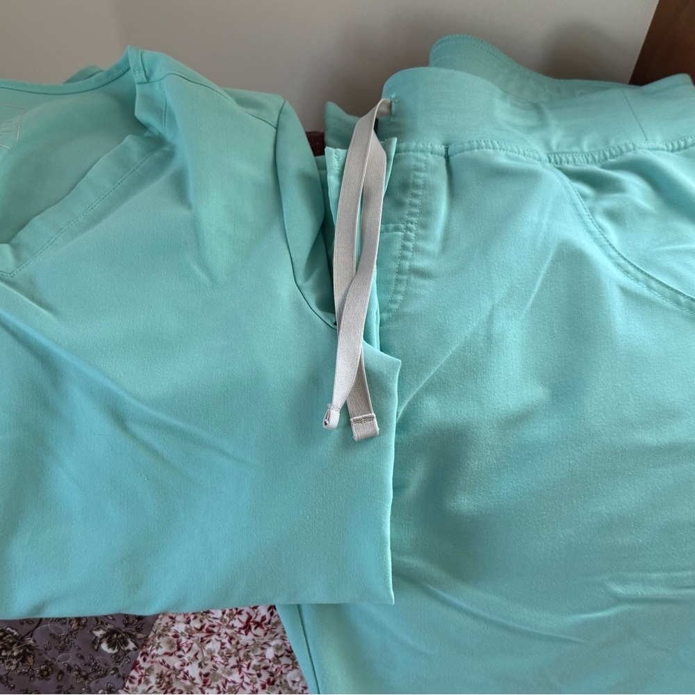 Figs Aqua Scrub Set